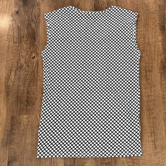 Moda International Victoria’s Secret white/black checkered scoop neck tank top - Picture 6 of 6